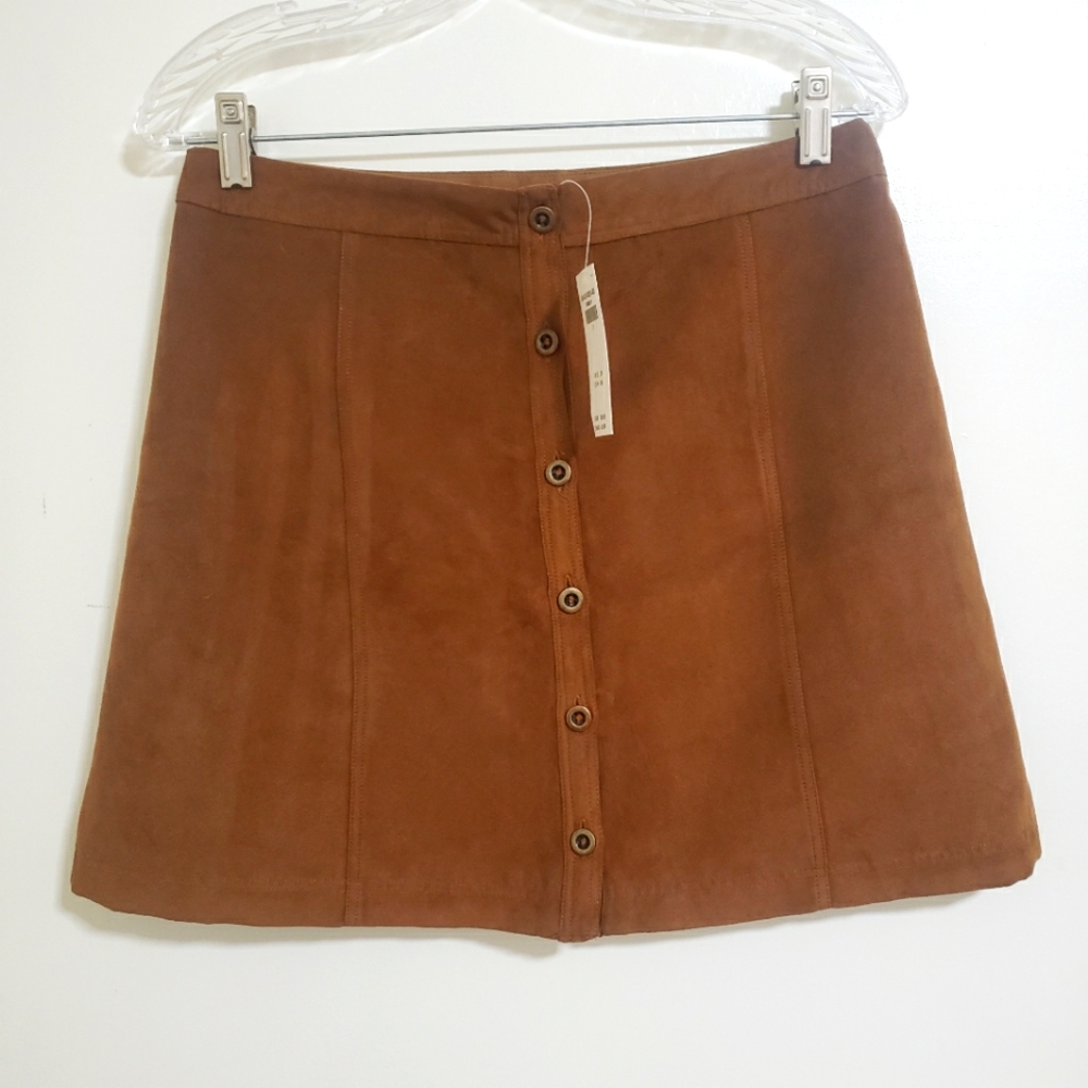 NWT Hollister Faux Suede Button Front A Line Mini Skirt - Picture 1 of 5